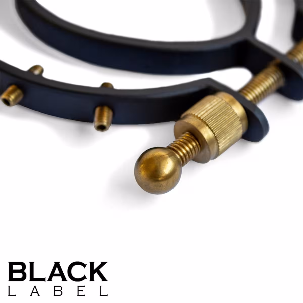 Pussy Clamp 2.0 w. Spikes Black/Gold – Sensation Play with Style image 3